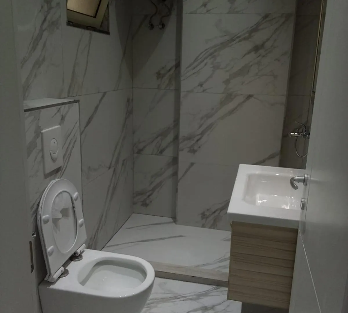 Luxury Apartment Close To The Beach Durres Albania